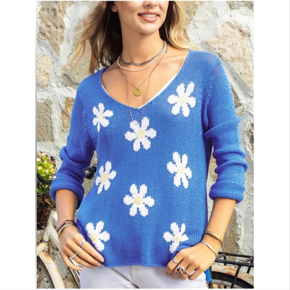 Wooden Ships Mini Daisy V-Neck Cotton Sweater Washed Indigo Blue Medium / Large